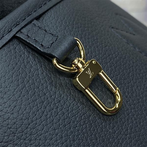 2026120184543424 120